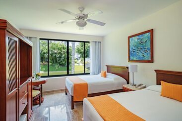 هتل Ocean Breeze Acapulco