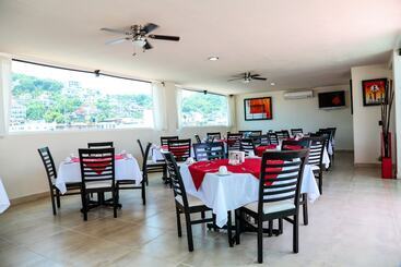 هتل Portonovo Plaza Malecon