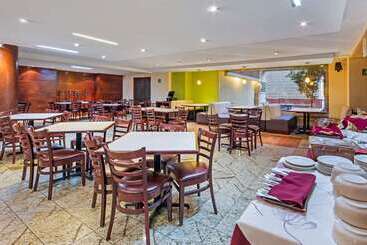 هتل Quality Inn Aguascalientes