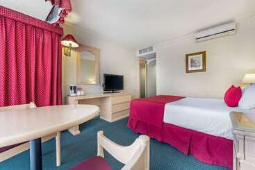 هتل Quality Inn Aguascalientes