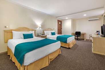 هتل Quality Inn Aguascalientes
