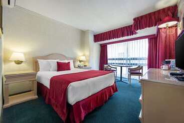 هتل Quality Inn Aguascalientes