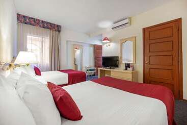 هتل Quality Inn Aguascalientes