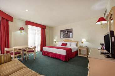 هتل Quality Inn Aguascalientes