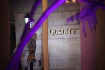 هتل Quality Inn Aguascalientes