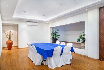 هتل Quality Inn Aguascalientes