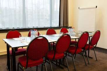 هتل Ramada By Wyndham Brussels Woluwe