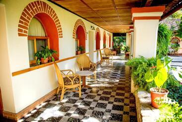 Regis Hotel Spa