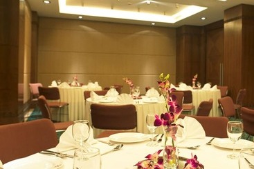 هتل Royal Orchid Central Jaipur, Bani Park