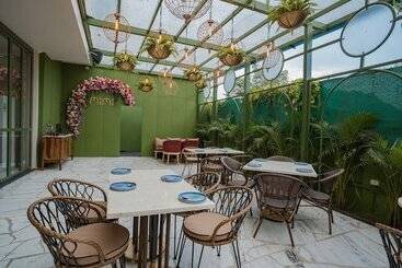 هتل Royal Orchid Central Jaipur, Bani Park