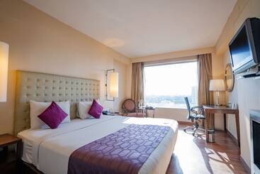 هتل Royal Orchid Central Jaipur, Bani Park