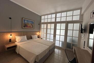 هتل Selini Suites & Waterpark