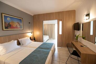 هتل Selini Suites & Waterpark