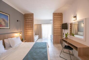 هتل Selini Suites & Waterpark