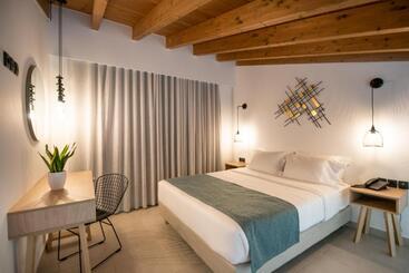 هتل Selini Suites & Waterpark