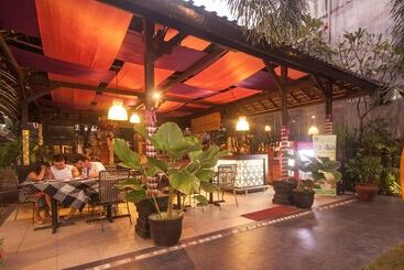 هتل Seminyak Paradiso