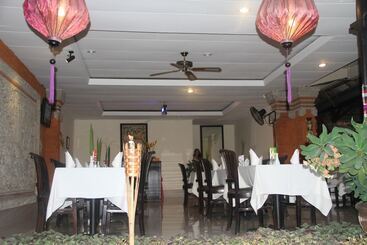هتل Seminyak Paradiso