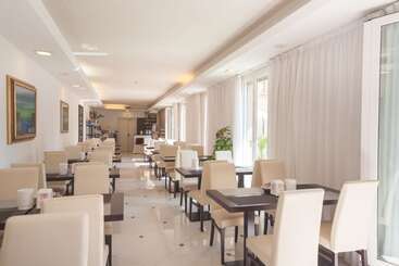 Suite Hotel Elite