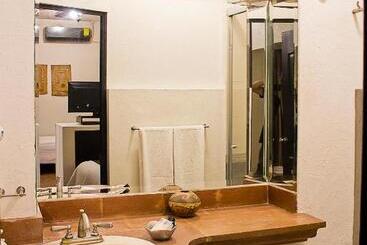 هتل Suites Sofia