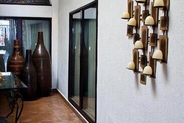 هتل Suites Sofia