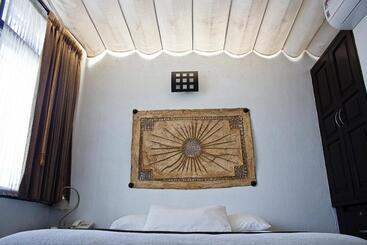 هتل Suites Sofia