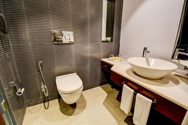هتل The Corinthians Resort And Club