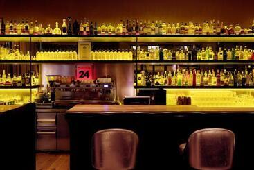 هتل The George Hamburg