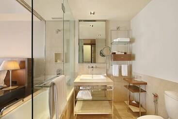 هتل Trident Bandra Kurla
