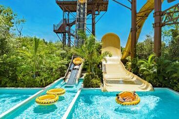Jungala Park Hotel At Vidantaworld Riviera Maya