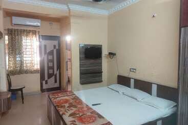 هتل Goroomgo Barsha Resort Digha