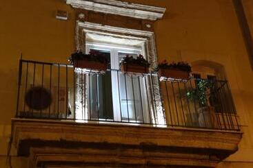 تختخواب و صبحانه Palazzo Gioffrè