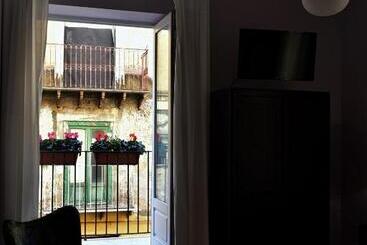 تختخواب و صبحانه Palazzo Gioffrè
