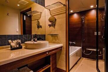 هتل Prostyle Terrace Naha