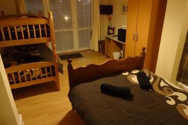 پانسیون Travellers Rest Motel