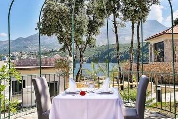 Dulamerovic Resort