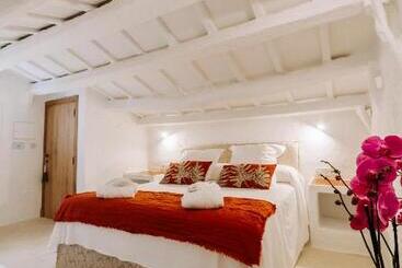 هتل Agroturismo Rafal Rubí