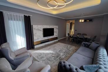 Aileena Hotel & Villas