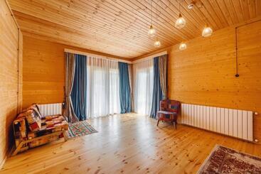 هتل Chateau Kvirike
