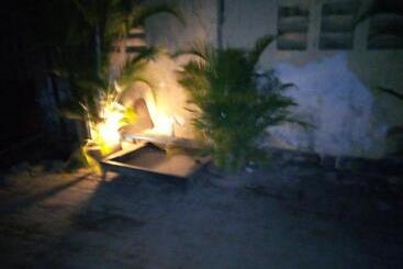 هتل Kicec Bar And Guest House Airport