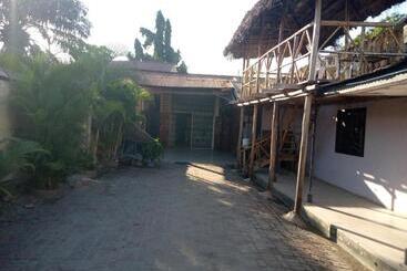 هتل Kicec Bar And Guest House Airport