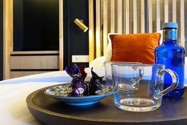 هتل Pou By Seaward Suites Only Adults
