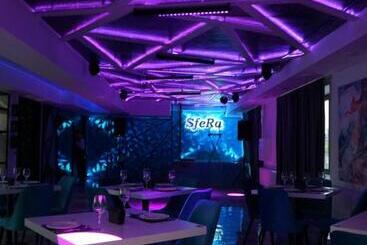 هتل Stella