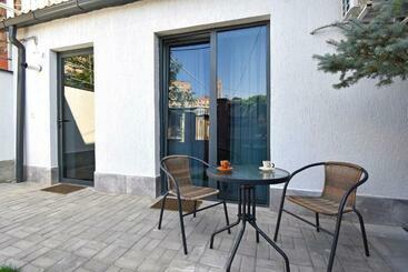 پانسیون The Nut Guest House
