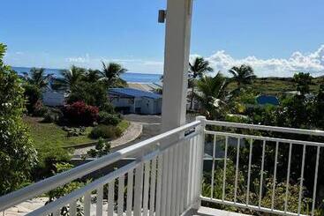 پانسیون Tiko Lodge Sxm