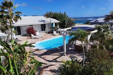 پانسیون Tiko Lodge Sxm