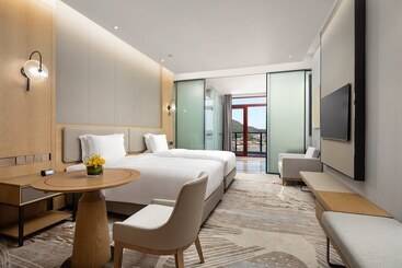 هتل Crowne Plaza Zhoushan Seaview, An Ihg