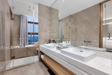 هتل Crowne Plaza Zhoushan Seaview, An Ihg
