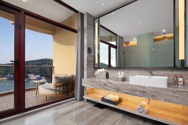 هتل Crowne Plaza Zhoushan Seaview, An Ihg