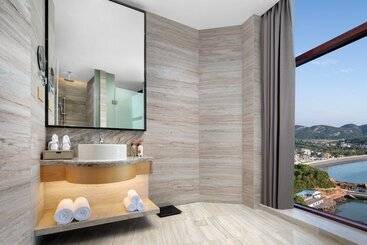 هتل Crowne Plaza Zhoushan Seaview, An Ihg