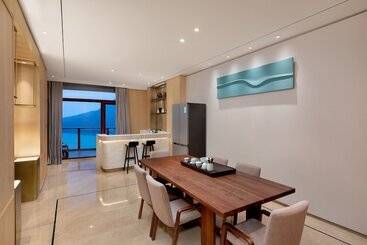 هتل Crowne Plaza Zhoushan Seaview, An Ihg